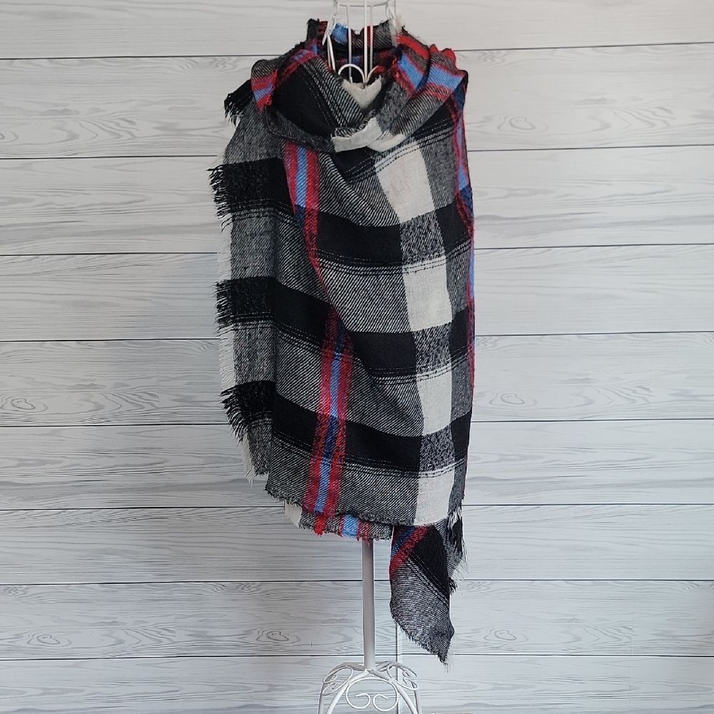 Blanket Wrap Scarf Unbranded - Black, White, Red, and Blue   80"x40"